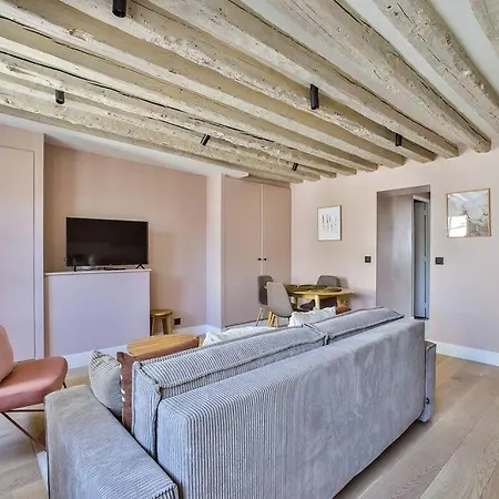41.typical Parisian Flat#4pers#le Marais#beaubourg *