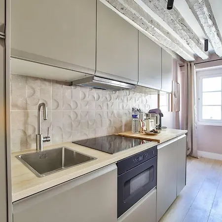 Apartamento 41.typical Parisian Flat#4pers#le Marais#beaubourg