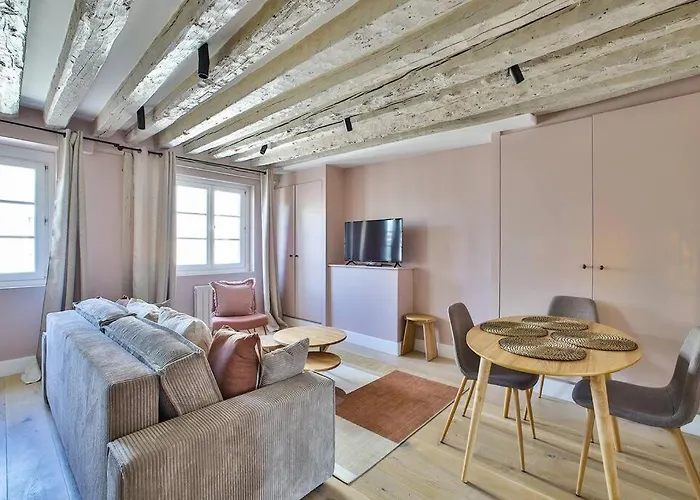 Daire 41.typical Parisian Flat#4pers#le Marais#beaubourg Paris